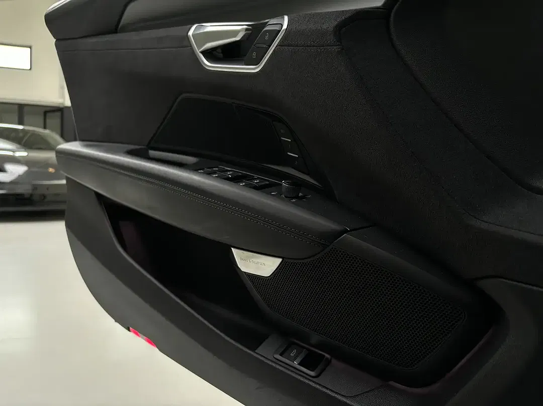 Audi e-tron GT 60 quattro - Thumbnail 14