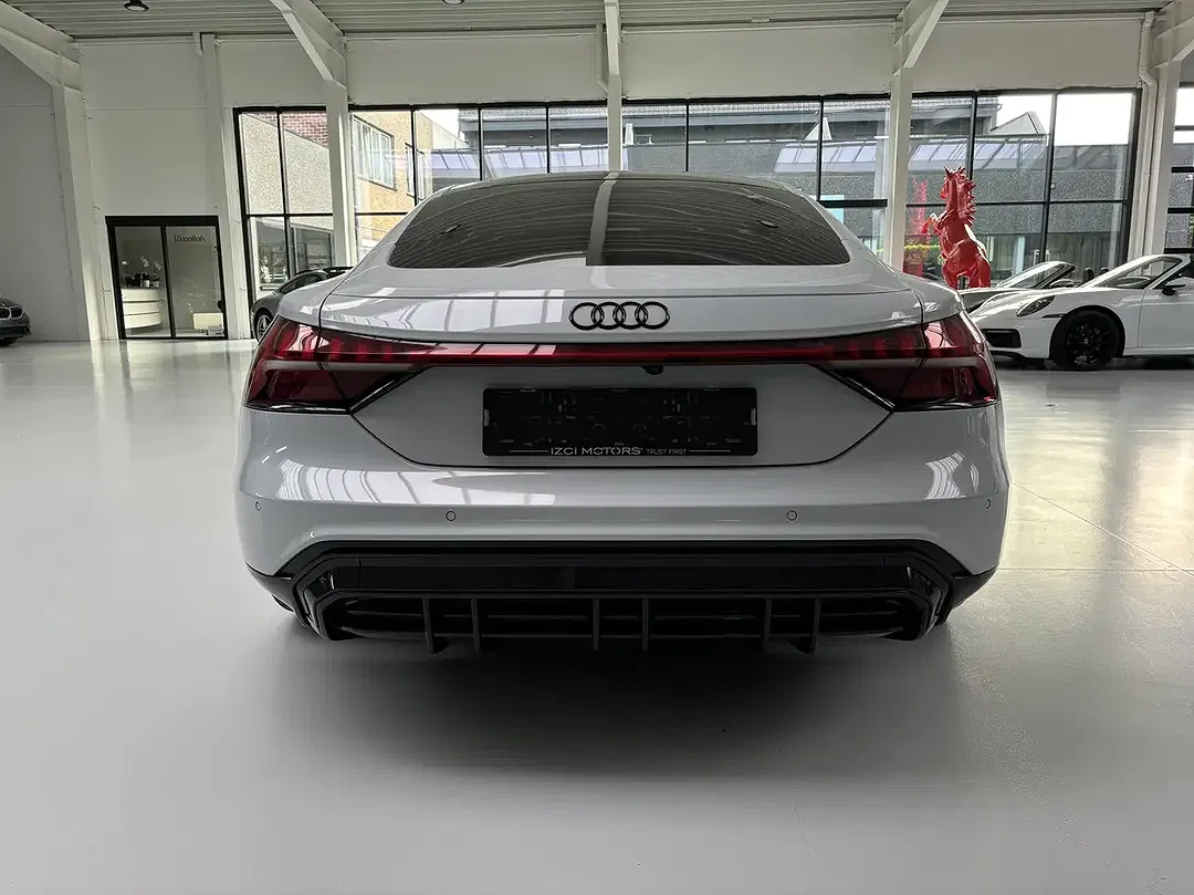 Audi e-tron GT 60 quattro - Thumbnail 5