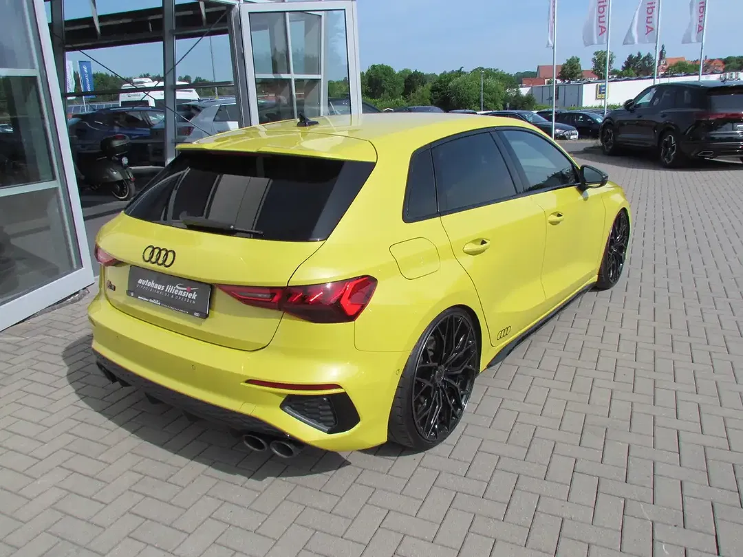 Audi S3 2.0 TFSI quattro Sportback Edition One - Thumbnail 6