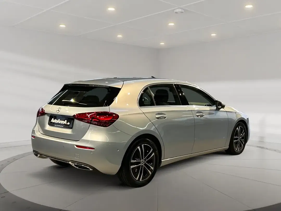 Mercedes-Benz A 200 MBUX Progressive - foto 2