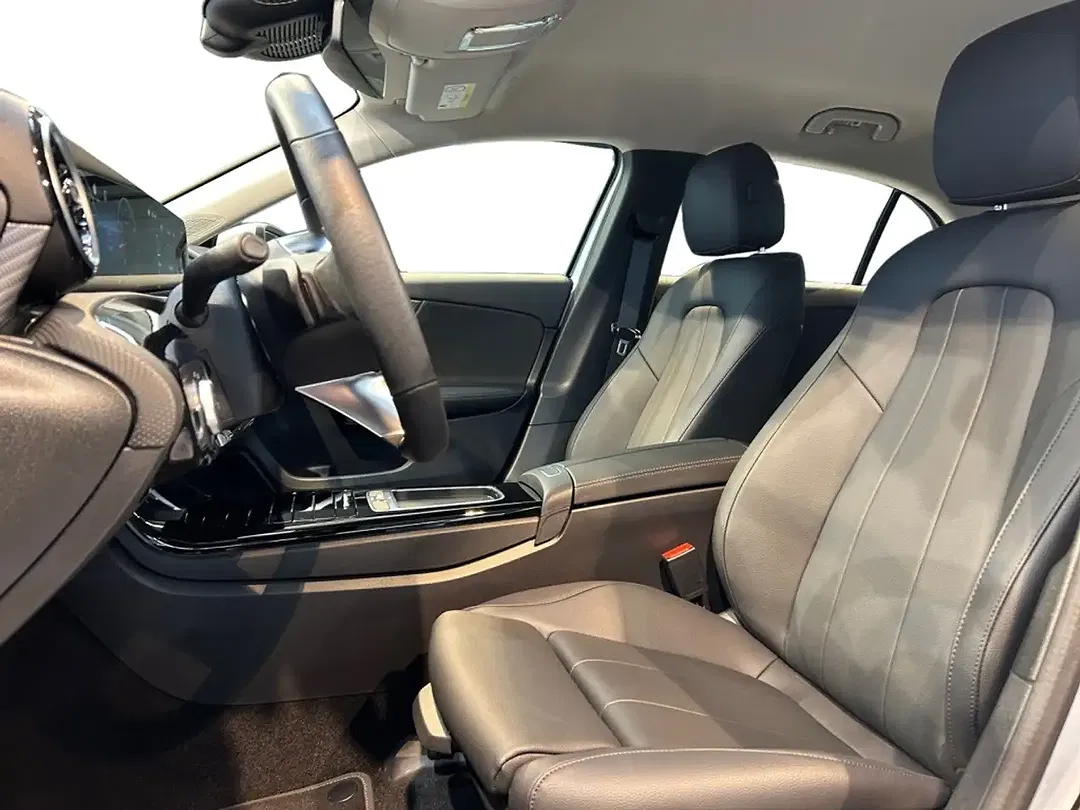 Mercedes-Benz A 200 MBUX Progressive - Thumbnail 5