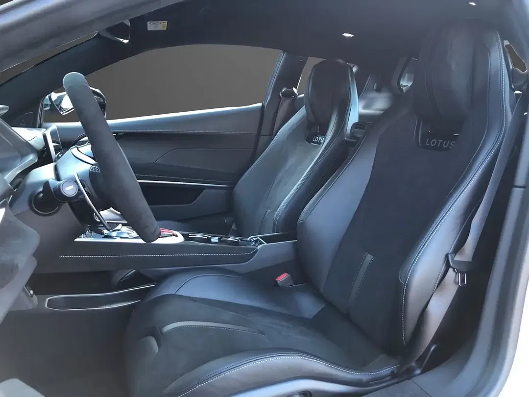 Lotus Emira i4 Turbo SE - Thumbnail 11