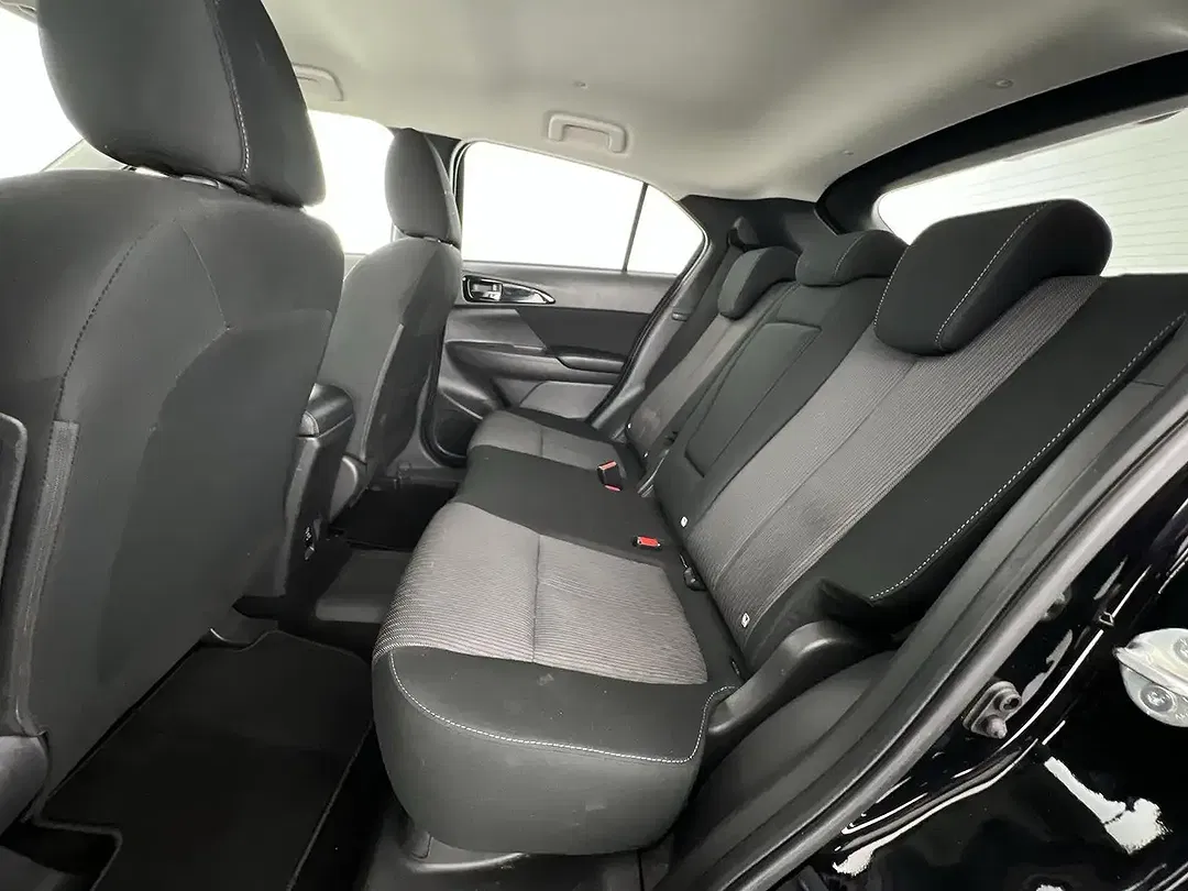 Mitsubishi Eclipse Cross 2.4 4WD Basis - Thumbnail 9