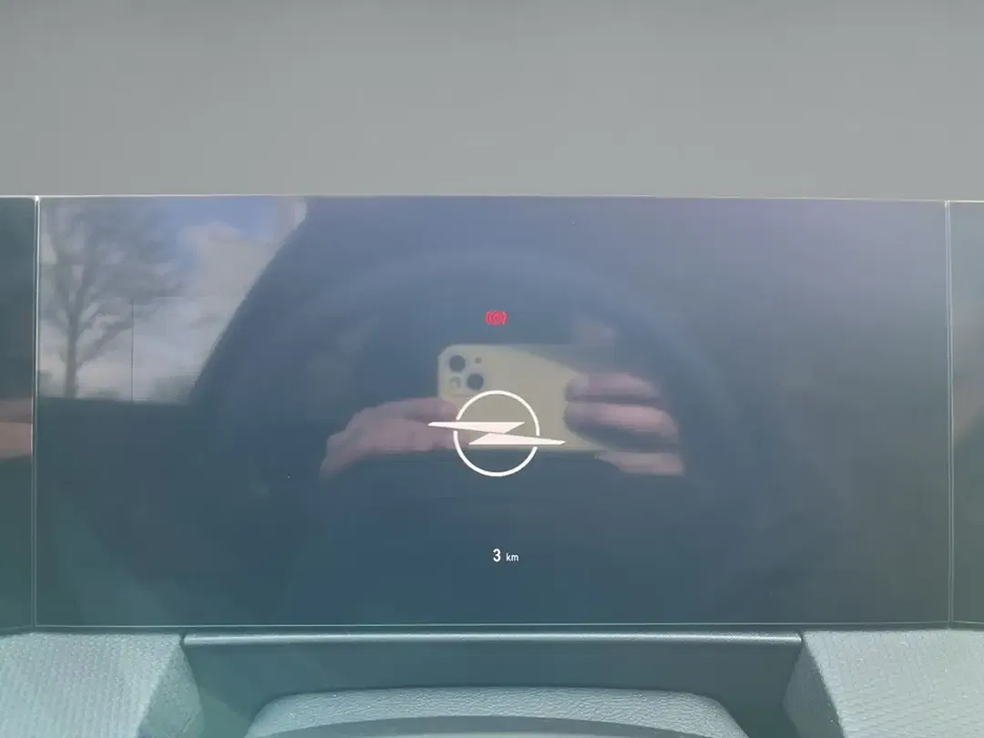 Opel Astra PHEV Ultimate - Thumbnail 10