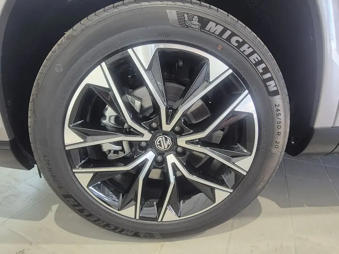 MG MGS9 PHEV Hybrid Premium - Thumbnail 10