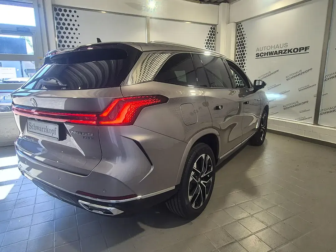 MG MGS9 PHEV Hybrid Premium - Thumbnail 6