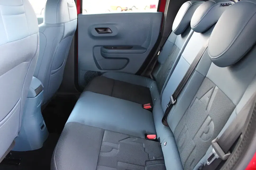 Fiat Grande Panda Hybrid Icon - Thumbnail 11