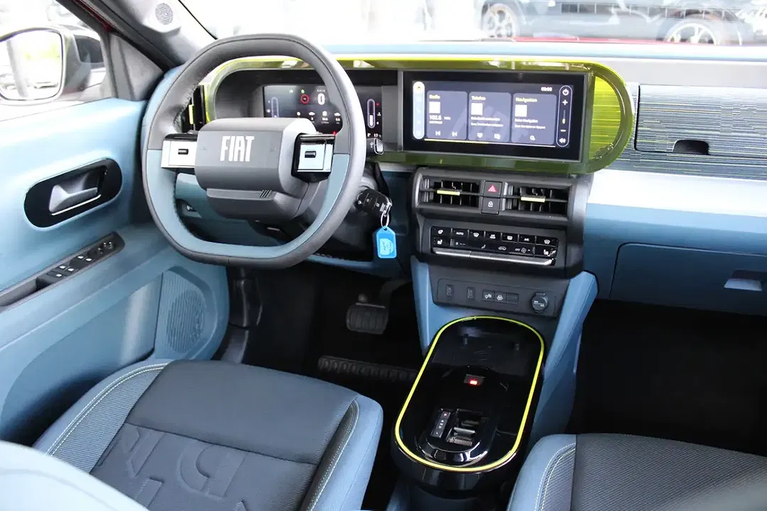 Fiat Grande Panda Hybrid Icon - Thumbnail 12