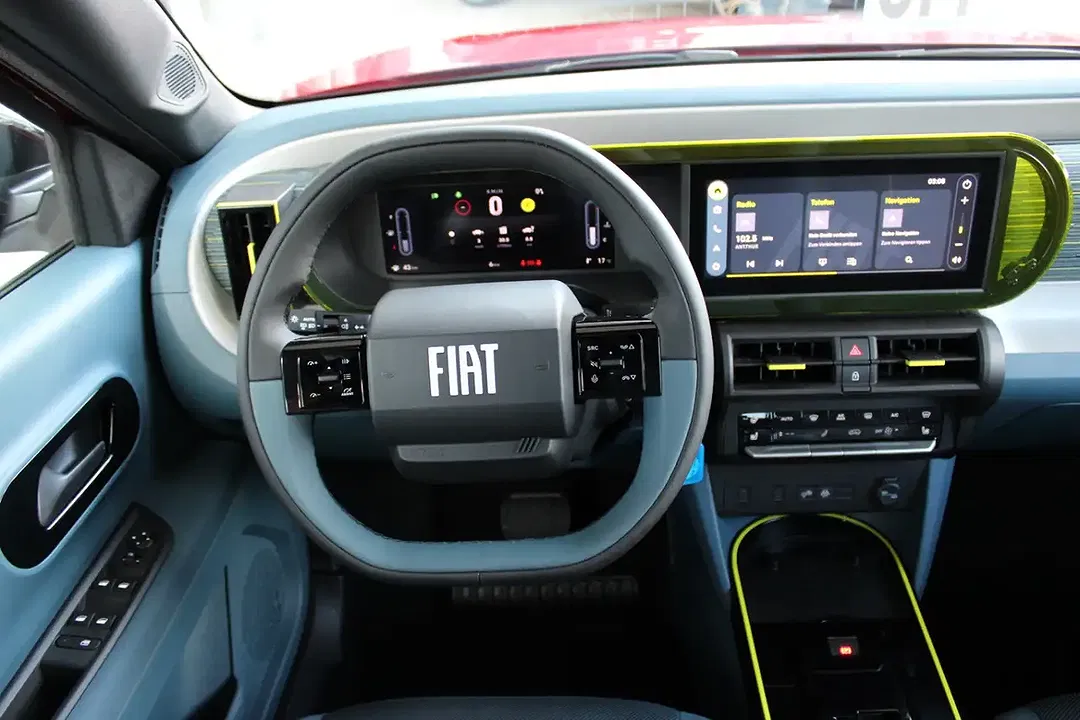 Fiat Grande Panda Hybrid Icon - Thumbnail 13