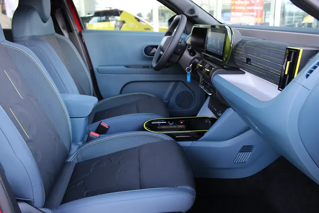 Fiat Grande Panda Hybrid Icon - Thumbnail 8