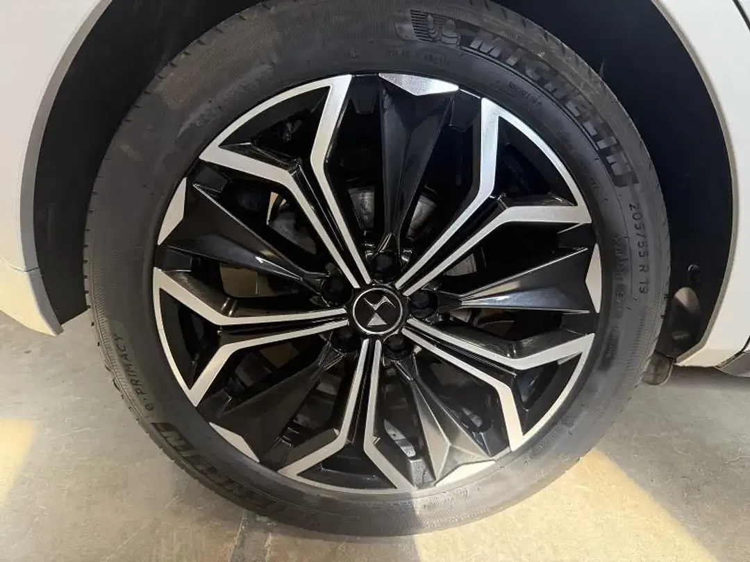 DS Automobiles DS 4 - foto 15
