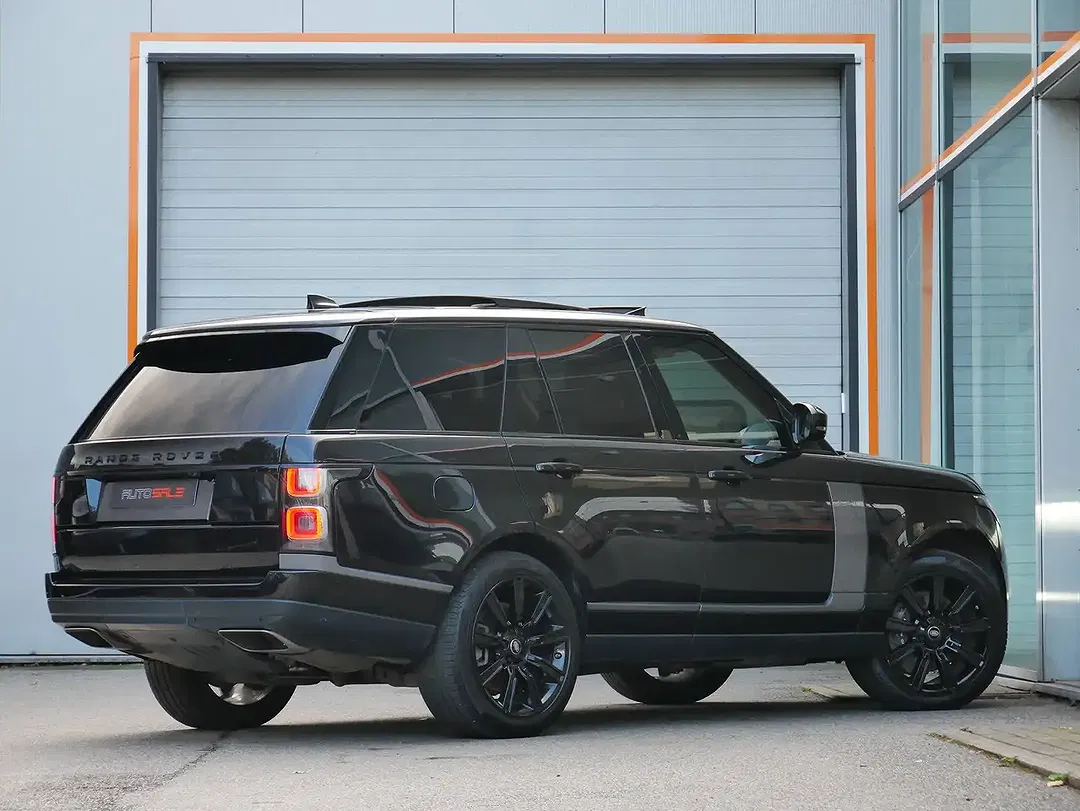 Land Rover Range Rover P400e Autobiography - Thumbnail 3