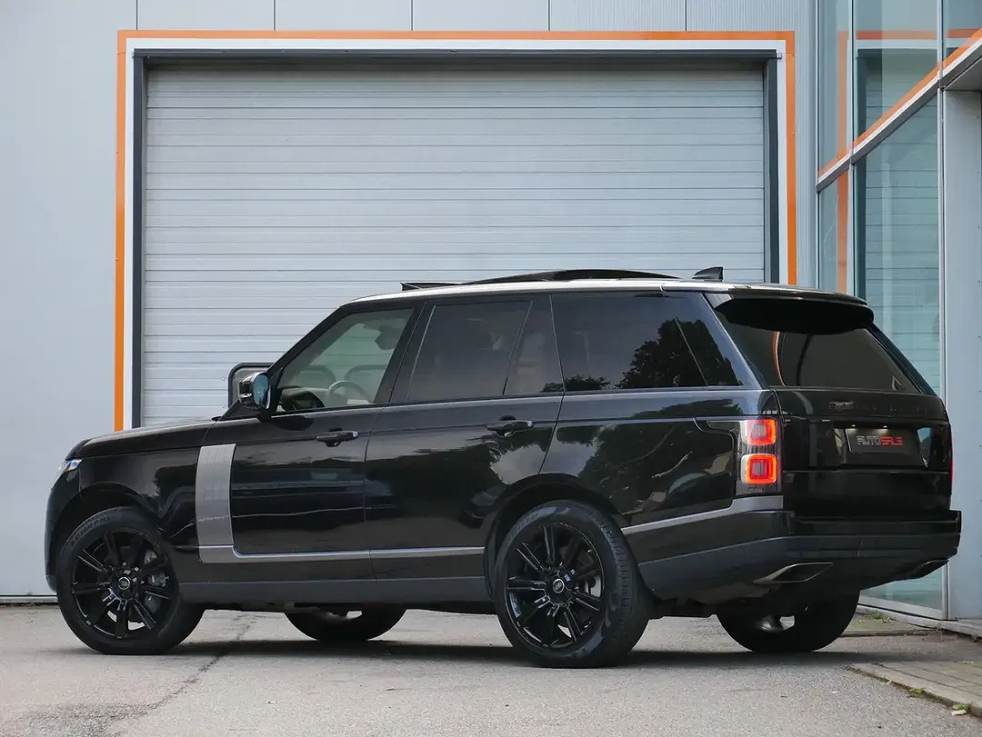 Land Rover Range Rover P400e Autobiography - Thumbnail 4