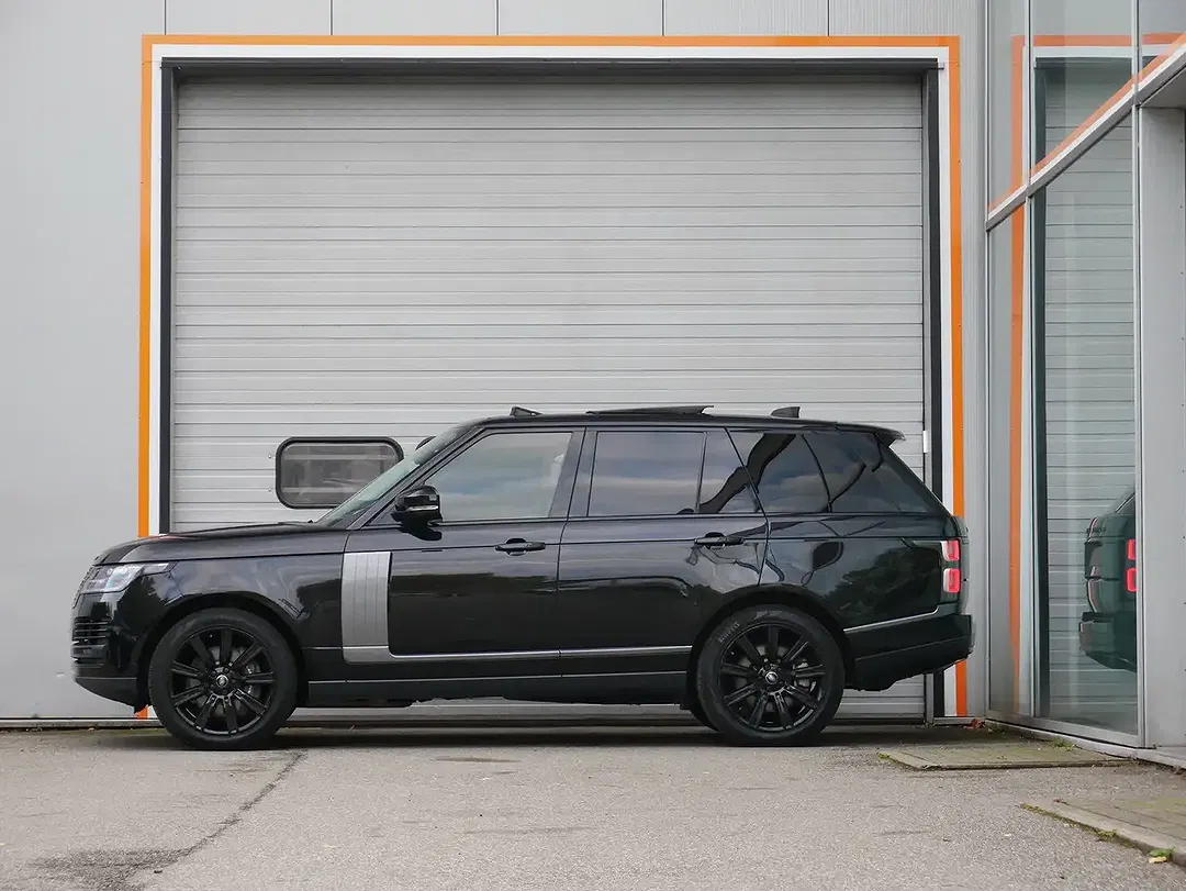 Land Rover Range Rover P400e Autobiography - Thumbnail 5
