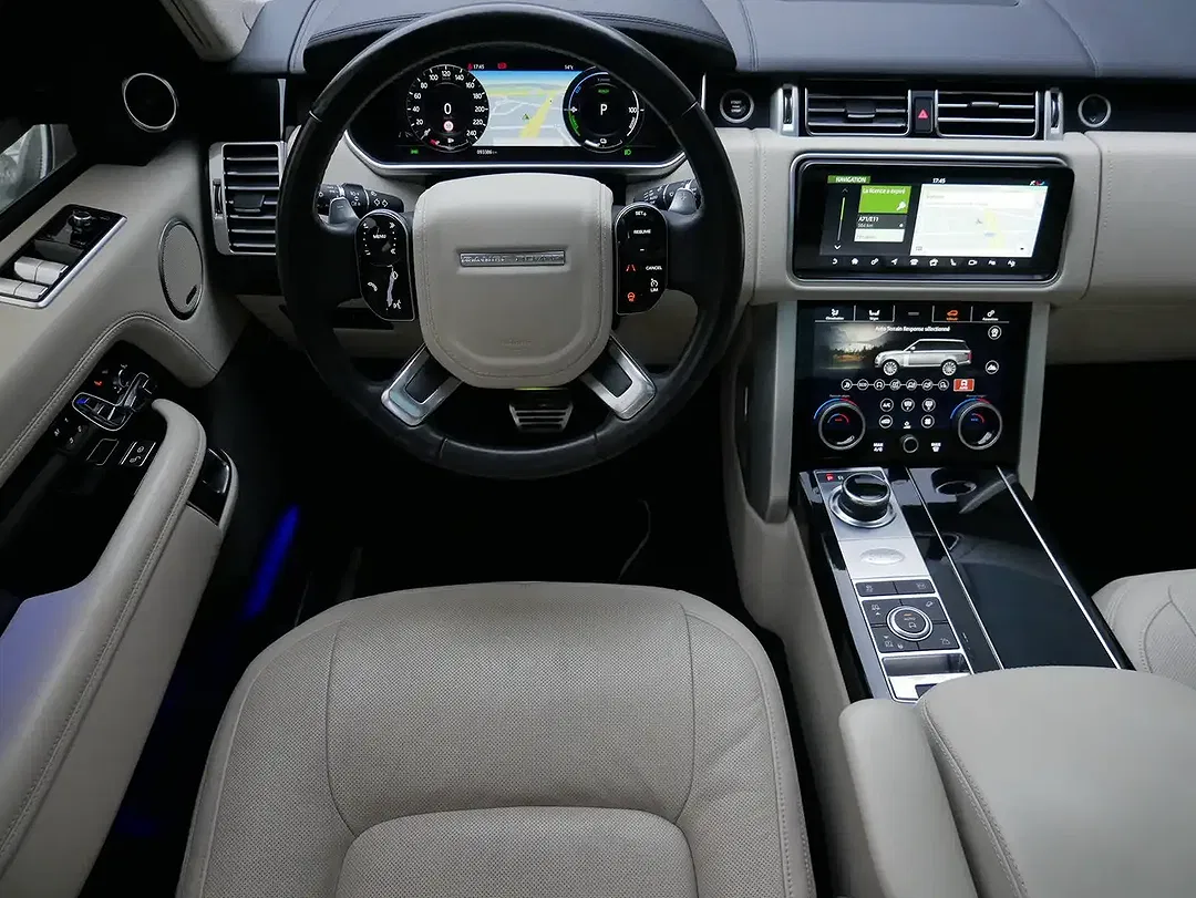 Land Rover Range Rover P400e Autobiography - Thumbnail 8