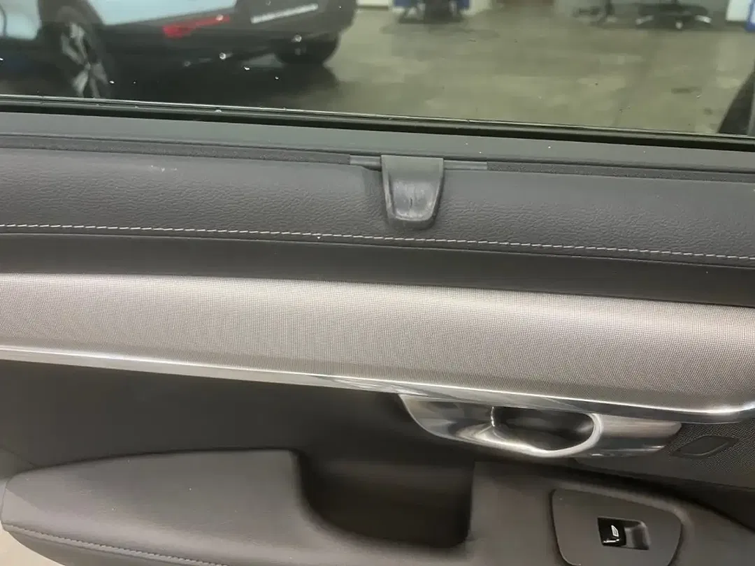 Volvo V90 T6 PHEV Hybrid AWD Plus Dark - Thumbnail 15