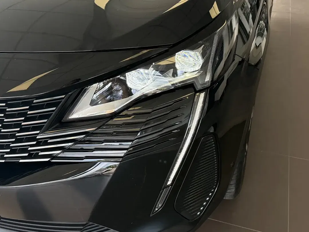 Peugeot 3008 130 PureTech GT - Thumbnail 8