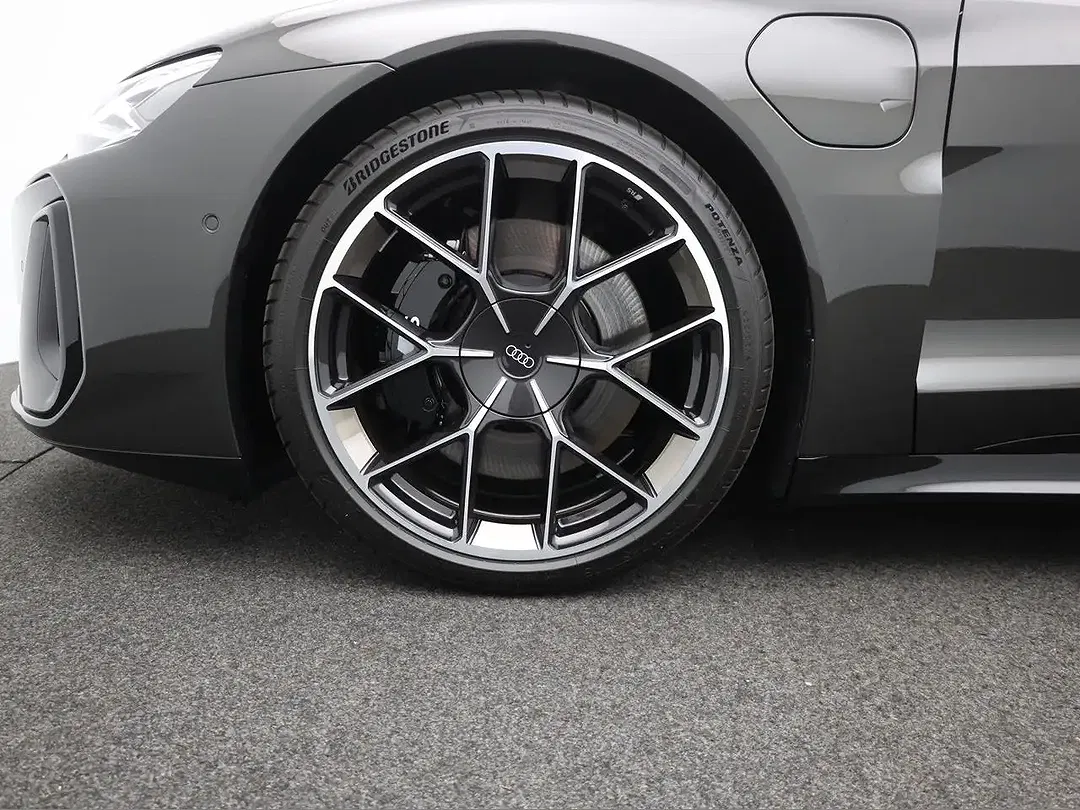 Audi e-tron GT quattro exclusive Edition - Thumbnail 14