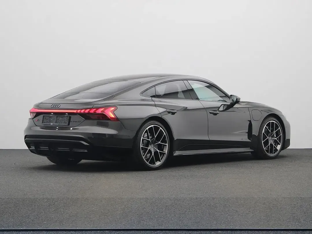 Audi e-tron GT quattro exclusive Edition - foto 2