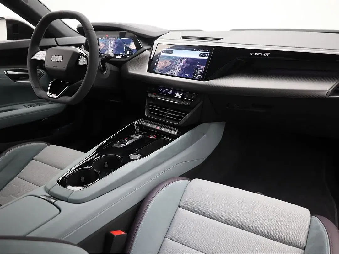 Audi e-tron GT quattro exclusive Edition - Thumbnail 3