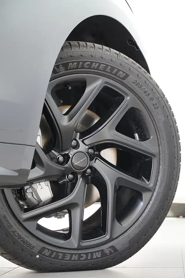 Land Rover Range Rover Sport 3.0 PHEV Dynamic SE - Thumbnail 9