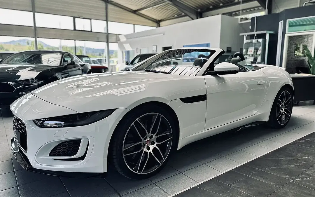 Jaguar F-Type 5.0 V8 4x4 Cabriolet R-Dynamic - Thumbnail 10