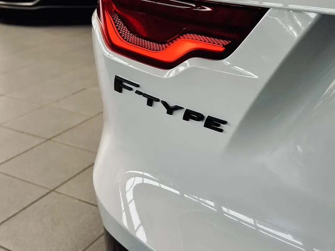 Jaguar F-Type 5.0 V8 4x4 Cabriolet R-Dynamic - Thumbnail 13