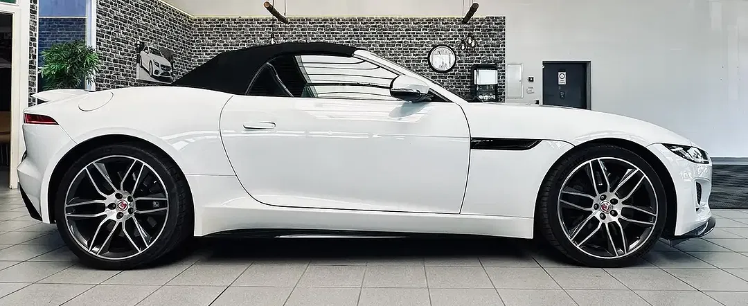 Jaguar F-Type 5.0 V8 4x4 Cabriolet R-Dynamic - Thumbnail 4