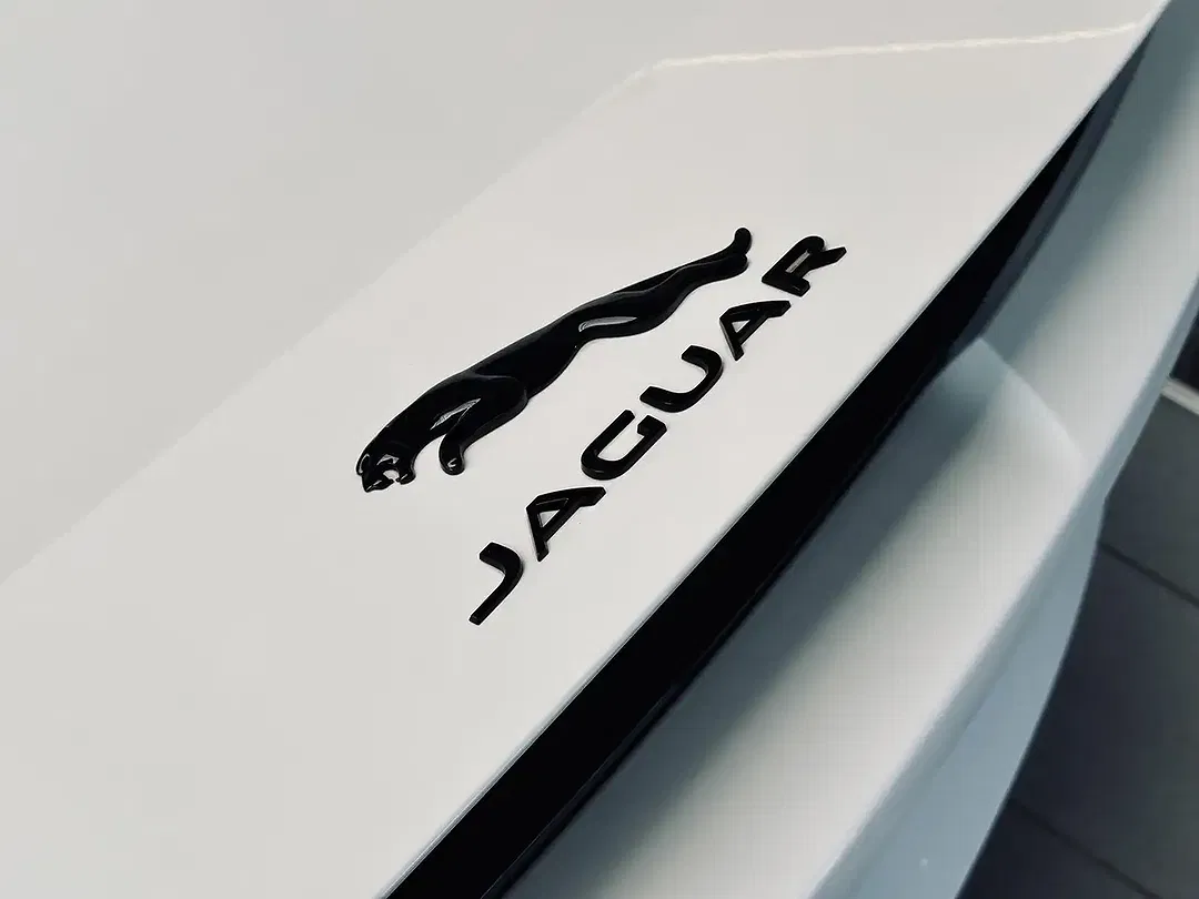 Jaguar F-Type 5.0 V8 4x4 Cabriolet R-Dynamic - Thumbnail 9