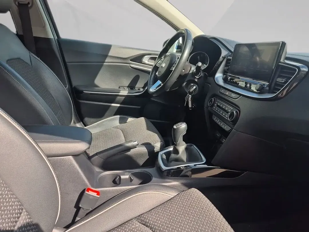 Kia XCeed - Thumbnail 13