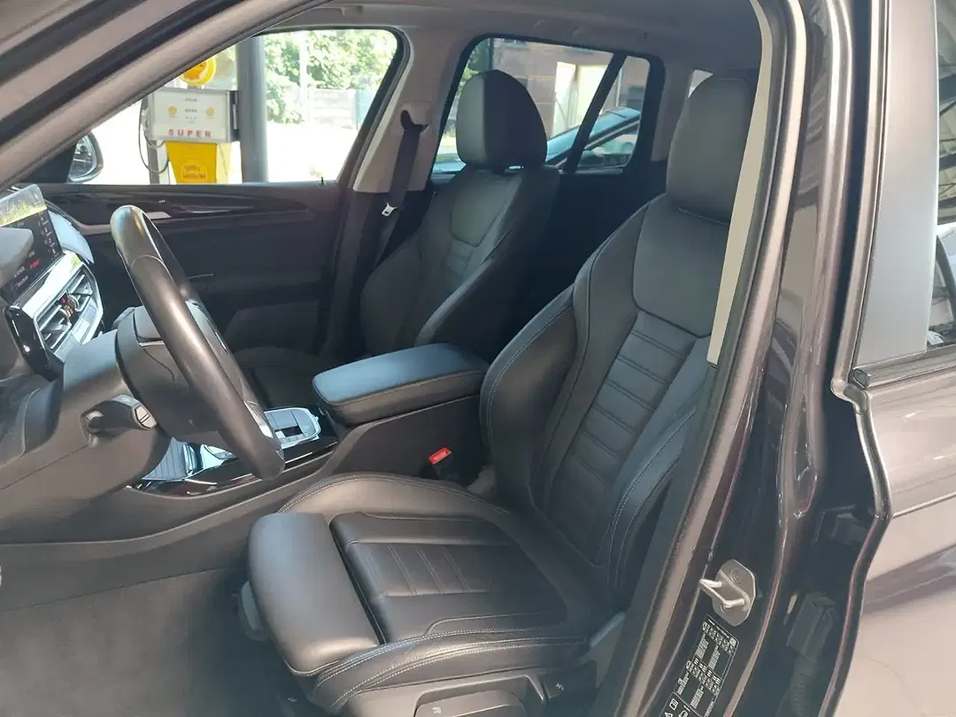 BMW X3 - Thumbnail 8