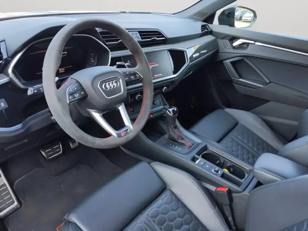 Audi RS Q3 TFSI S tronic quattro Matrix LED - Thumbnail 12
