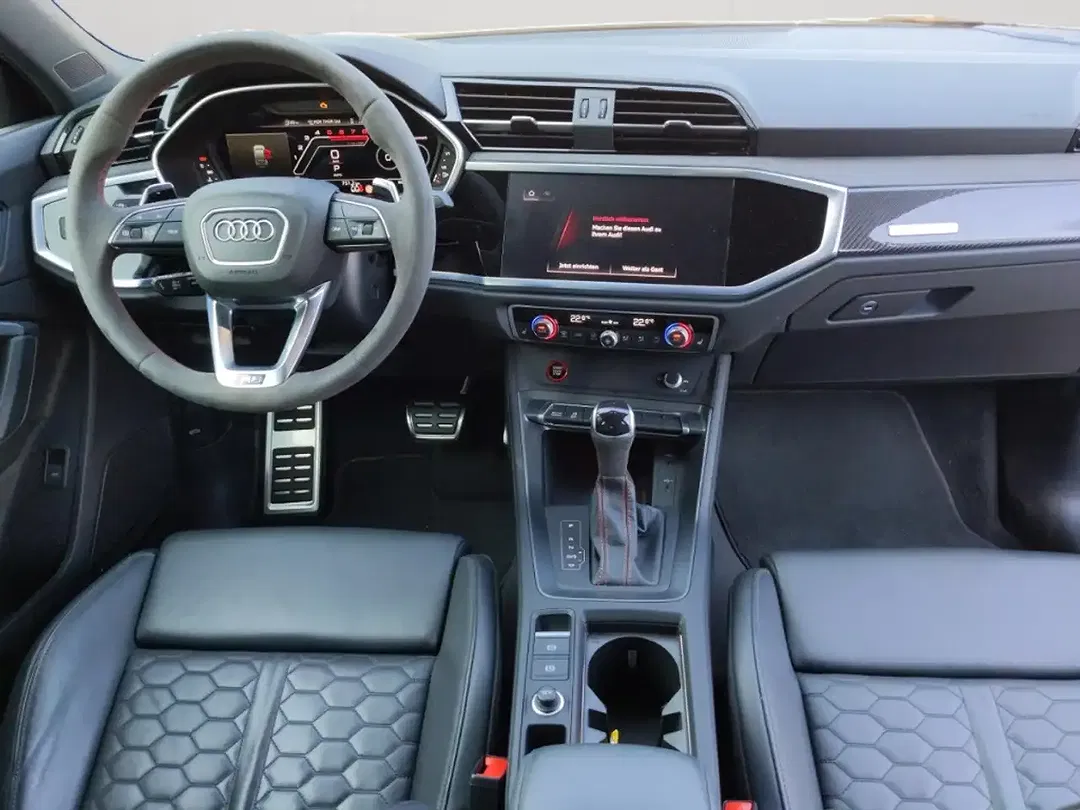 Audi RS Q3 TFSI S tronic quattro Matrix LED - Thumbnail 7