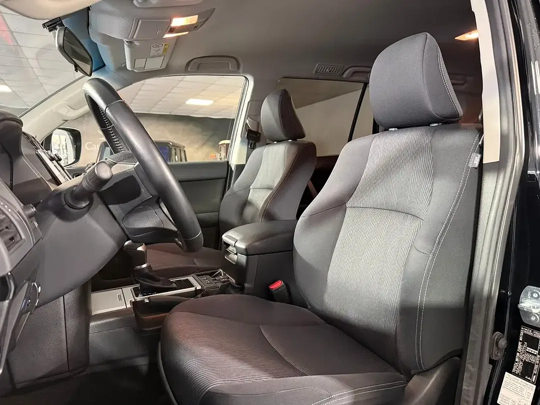 Toyota Land Cruiser 2.8 4x4 Comfort - Thumbnail 10