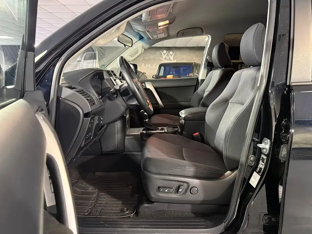 Toyota Land Cruiser 2.8 4x4 Comfort - Thumbnail 12