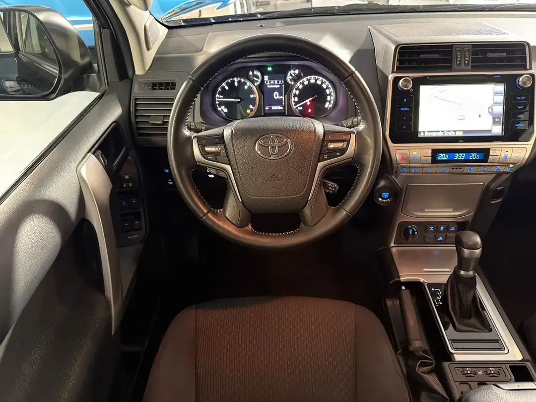 Toyota Land Cruiser 2.8 4x4 Comfort - Thumbnail 13