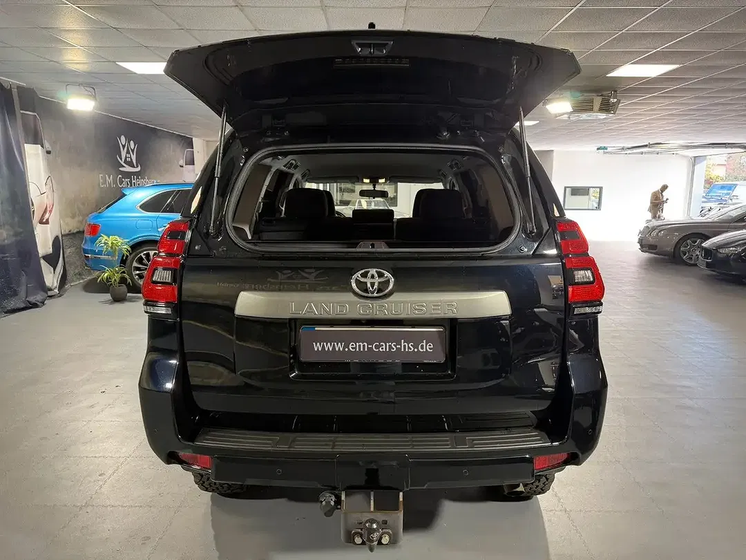 Toyota Land Cruiser 2.8 4x4 Comfort - Thumbnail 7