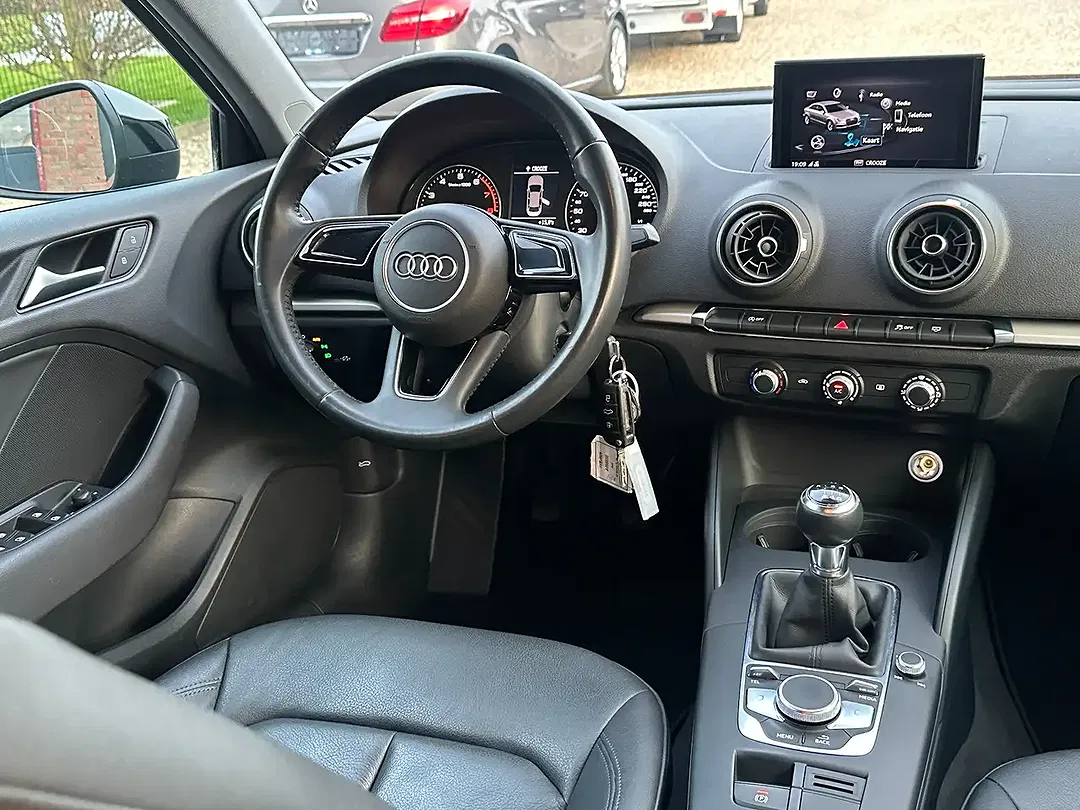 Audi A3 1.5 TFSI - Thumbnail 13