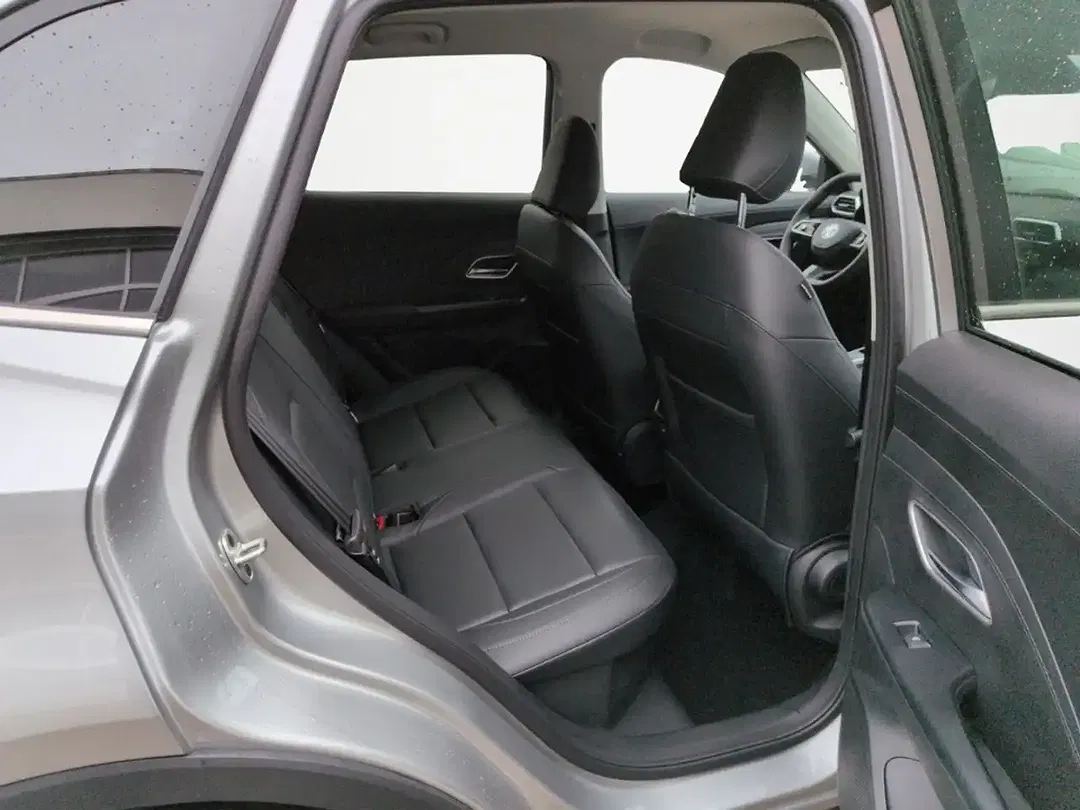 MG ZS Hybrid+ Luxury - Thumbnail 10