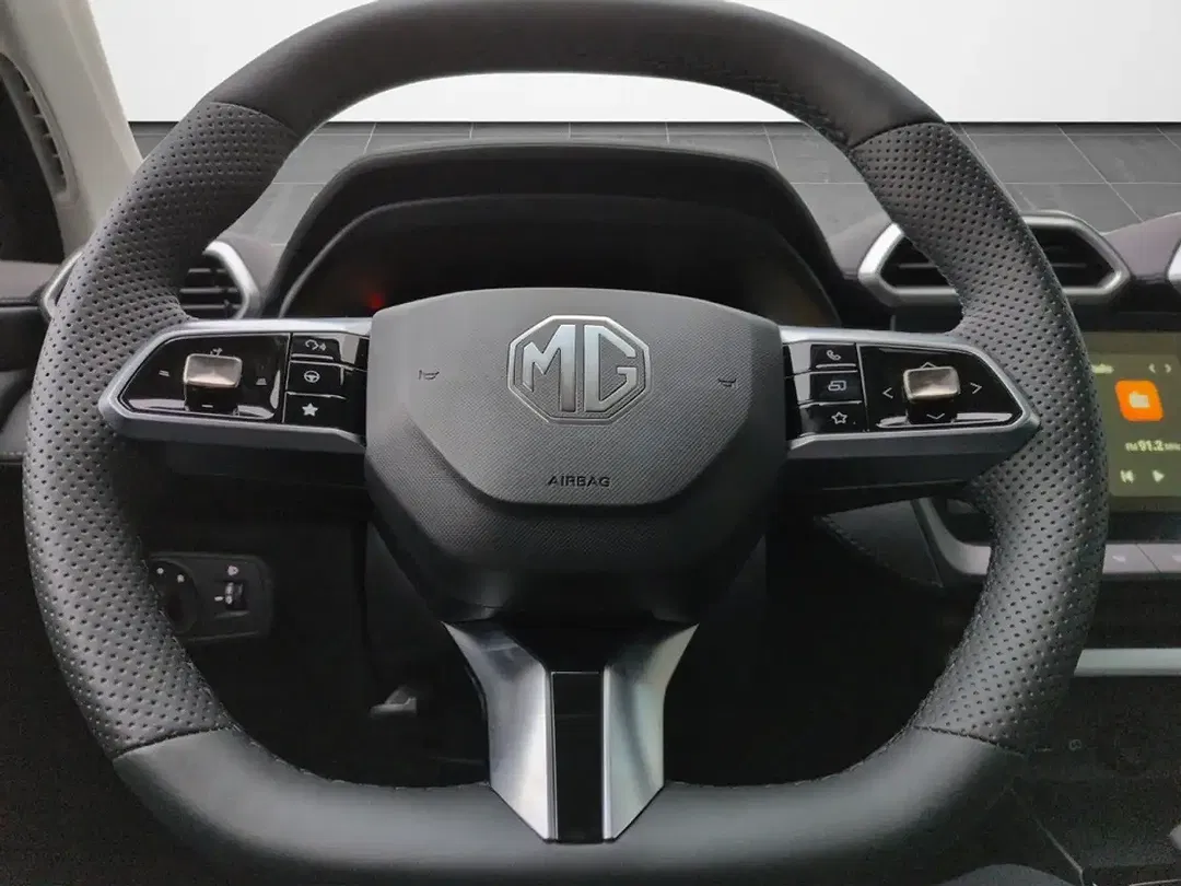 MG ZS Hybrid+ Luxury - Thumbnail 5