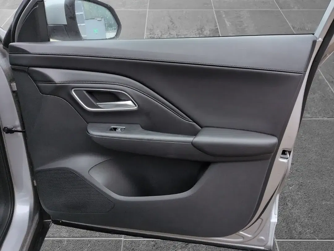 MG ZS Hybrid+ Luxury - Thumbnail 8