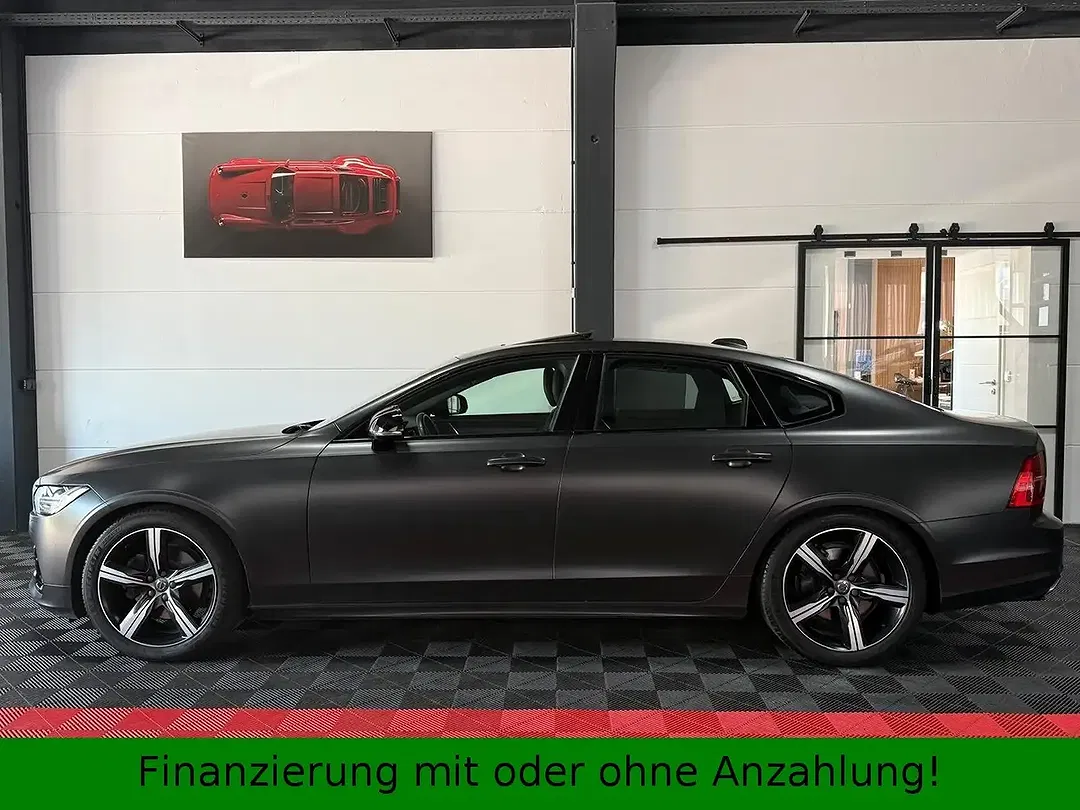 Volvo S90 D5 AWD R-Design - Thumbnail 3