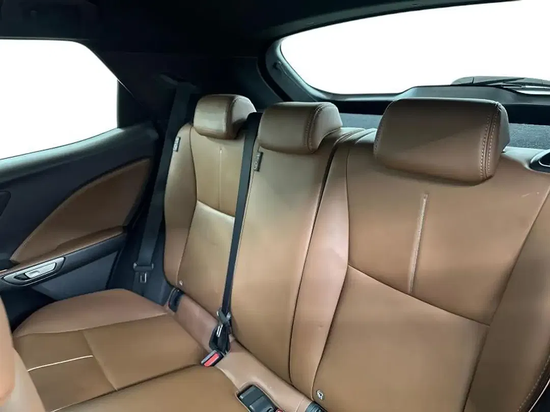 Lexus LBX Relax - Thumbnail 10