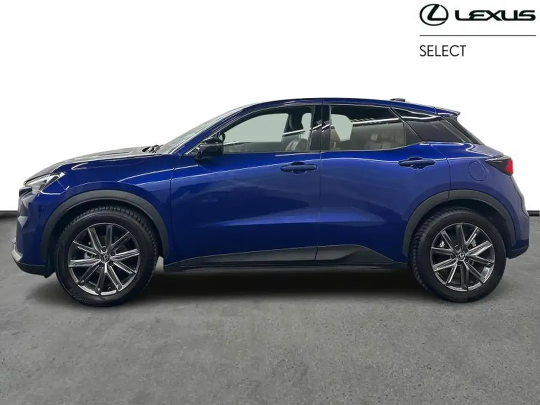 Lexus LBX Relax - Thumbnail 3