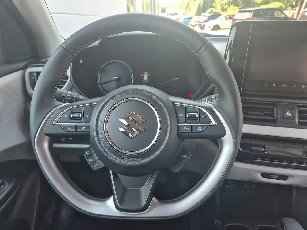 Suzuki Swift Hybrid CVT Comfort - Thumbnail 11