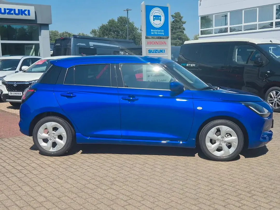 Suzuki Swift Hybrid CVT Comfort - Thumbnail 4