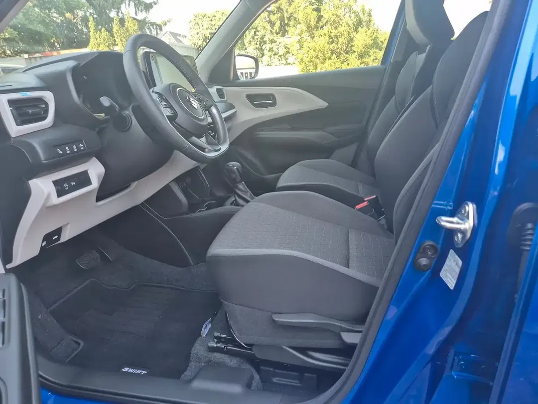 Suzuki Swift Hybrid CVT Comfort - Thumbnail 9