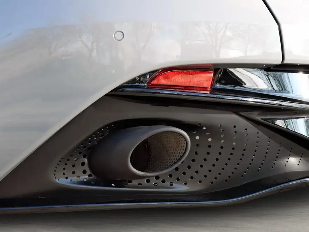 Aston Martin DB12 - Thumbnail 15