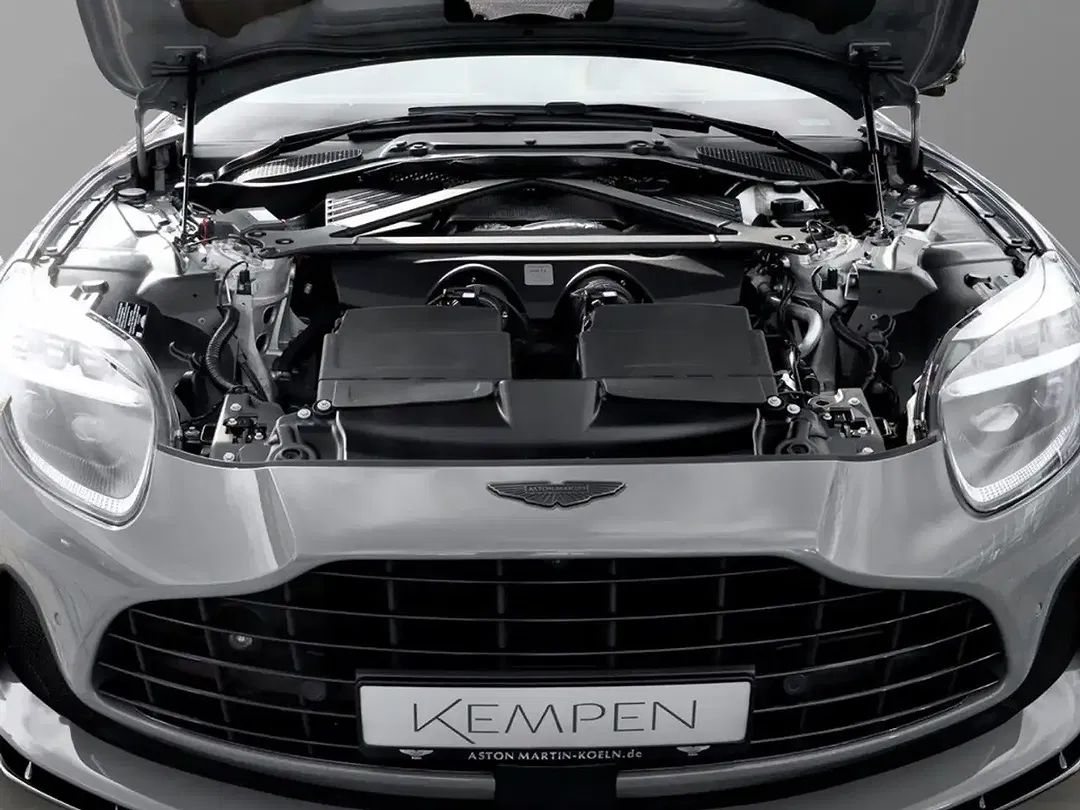 Aston Martin DB12 - Thumbnail 28