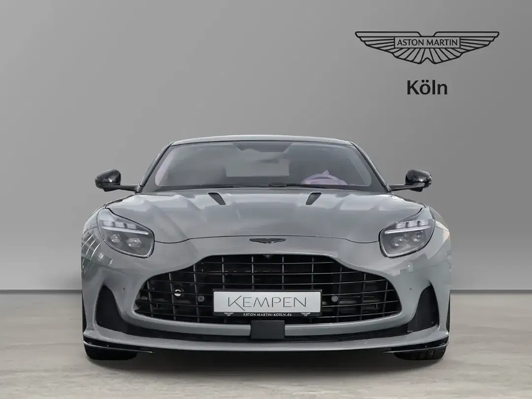 Aston Martin DB12 - Thumbnail 3